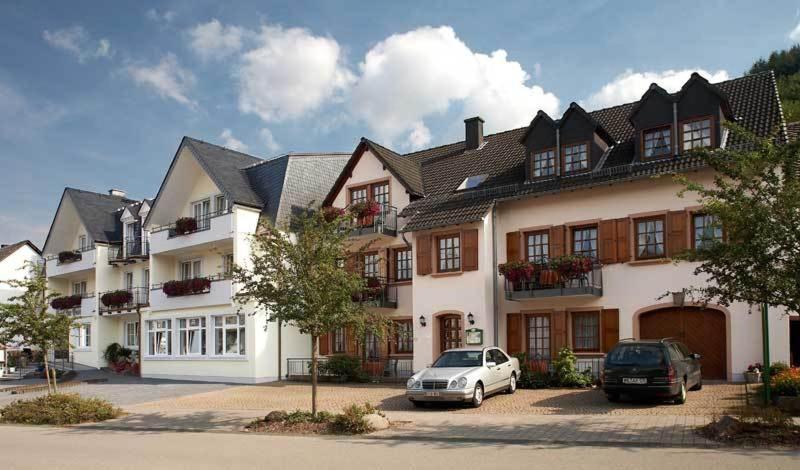Hotel Zur Post Deudesfeld Exterior photo
